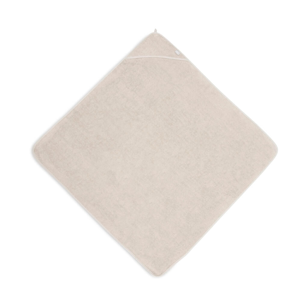 Baby Kaputzen-Handtuch in beige / nougat ausgebreitet