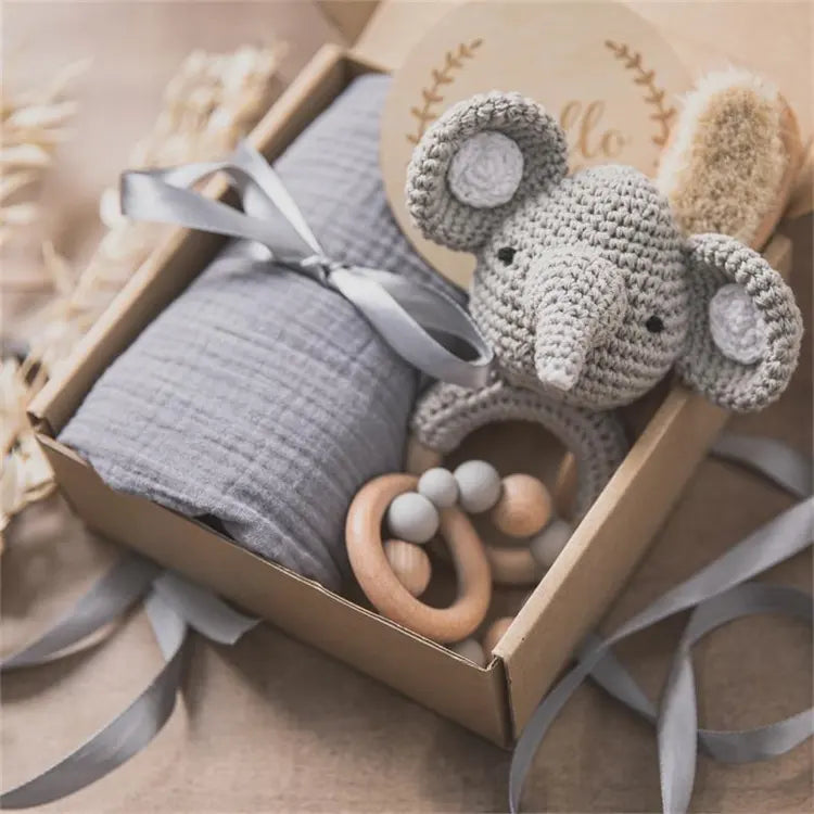 Geschenkbox Tierrassel Elefant für Baby Jungen Blau Grau