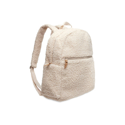 Wickeltasche Rucksack Beige in Teddy Optik von der Seite